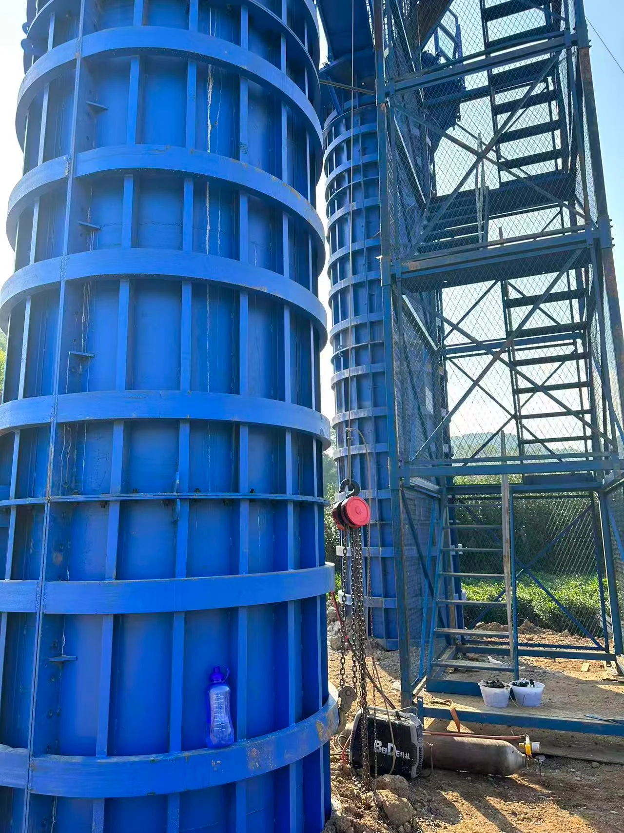 Circular column steel formwork · Photo 3